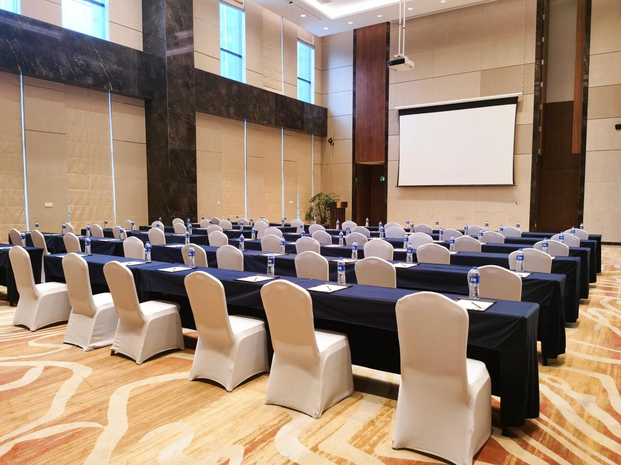 Holiday Inn Chengdu Qinhuang By Ihg ภายนอก รูปภาพ