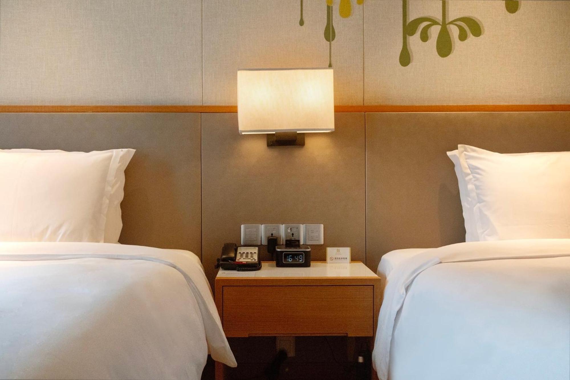 Holiday Inn Chengdu Qinhuang By Ihg ภายนอก รูปภาพ